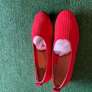 Everlane “ the day glove” Reknit in red size 8
